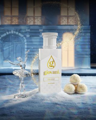 Потопете се в празничната атмосфера, където контрастът на ледена елегантност и топъл аромат създава незабравимо...